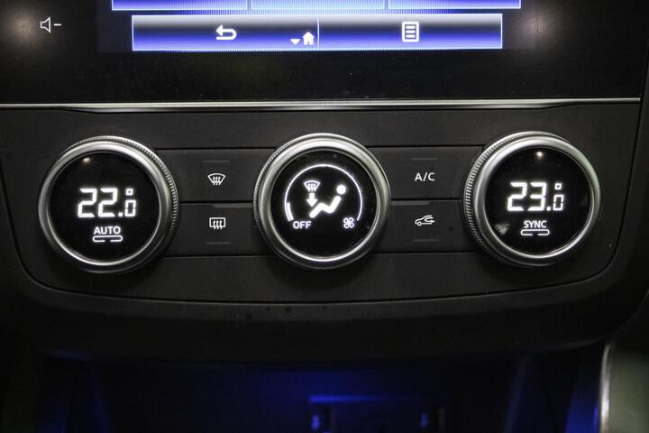 Inside Kadjar  Azul Cosmos
