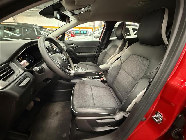 RENAULT Captur 00015754_VO38023184