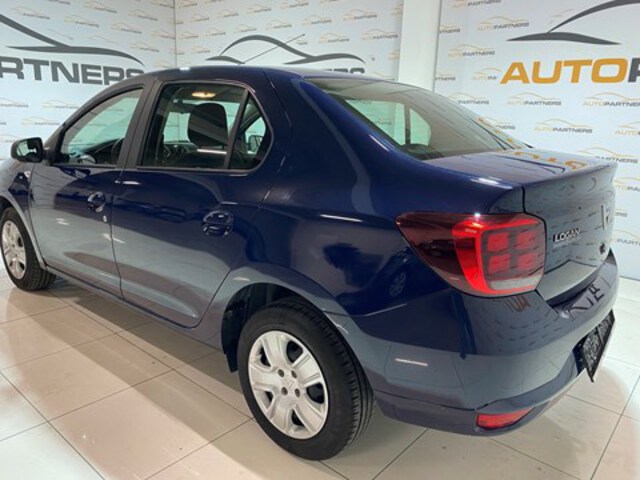 Exterieur Logan  blauw