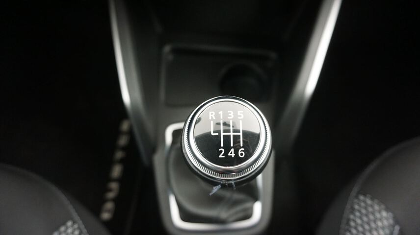 Inside Duster Diesel  Naranja Atacama