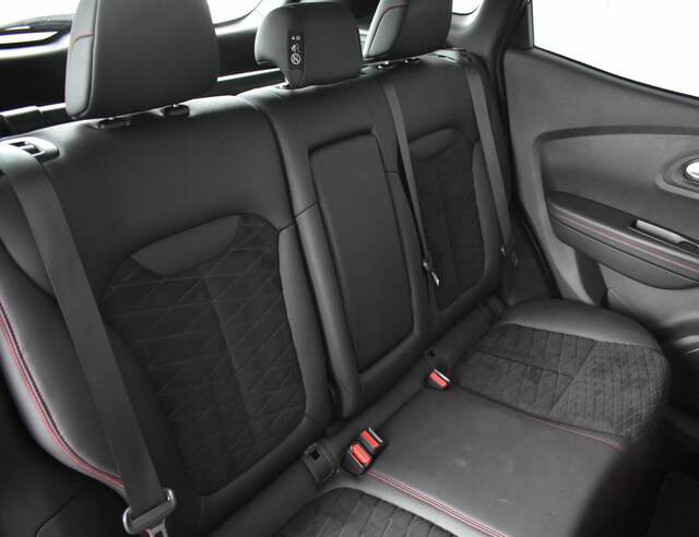 Inside Kadjar Diesel  Rojo Deseo