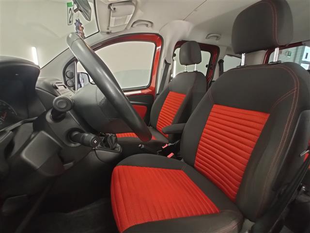 FIAT Qubo 02578351_VO38053400