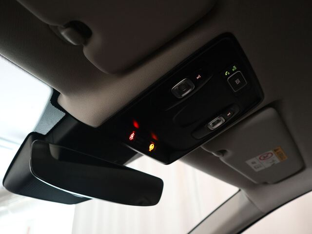 Inside Captur Híbrido Enchufable  Blanco Albatros con 