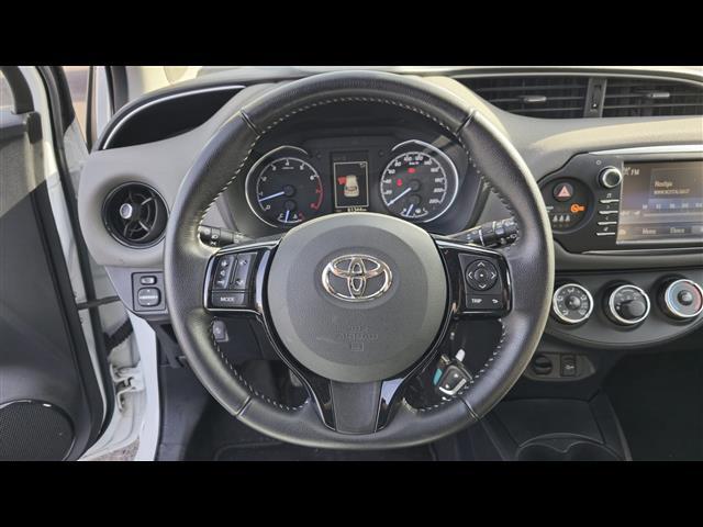 TOYOTA Yaris 00025657_VO38013404