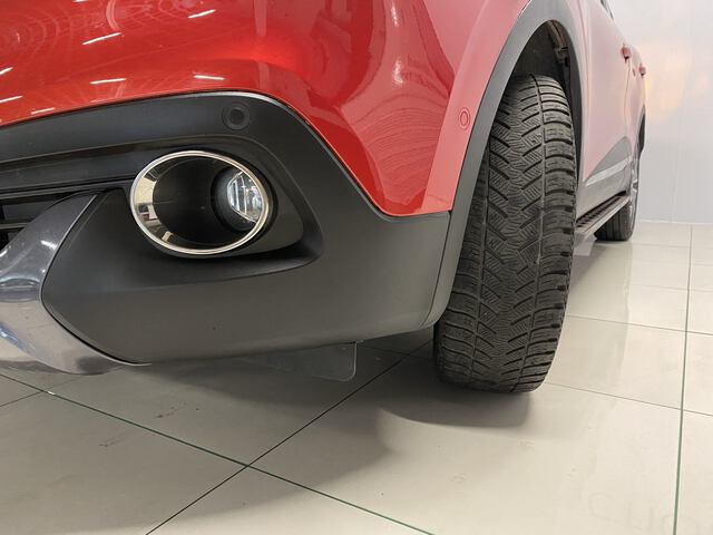 Outside Kadjar Diesel  Rojo