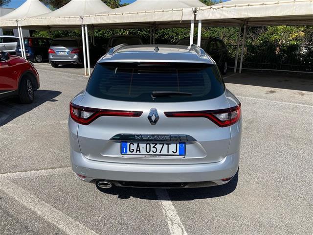 RENAULT Megane 02641595_VO38043366