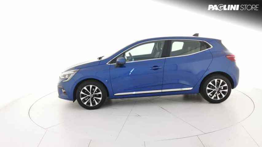 RENAULT Clio 00685712_VO38023454