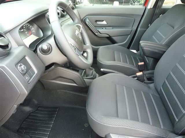 DACIA Duster 00335486_VO38013550