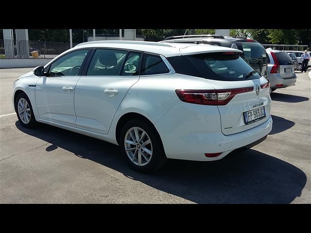 RENAULT Megane 00021245_VO38013018