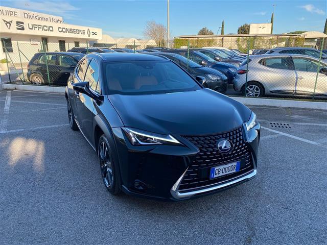 LEXUS UX 2019 02641271_VO38043366