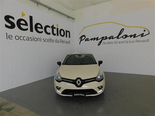 RENAULT Clio 02510956_VO38043894