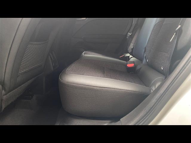 RENAULT Captur II 2019 00335188_VO38013550