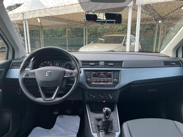 SEAT Arona 2017 02640508_VO38043366