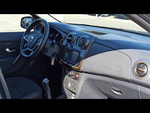 DACIA Sandero  Stepway 00023772_VO38013404