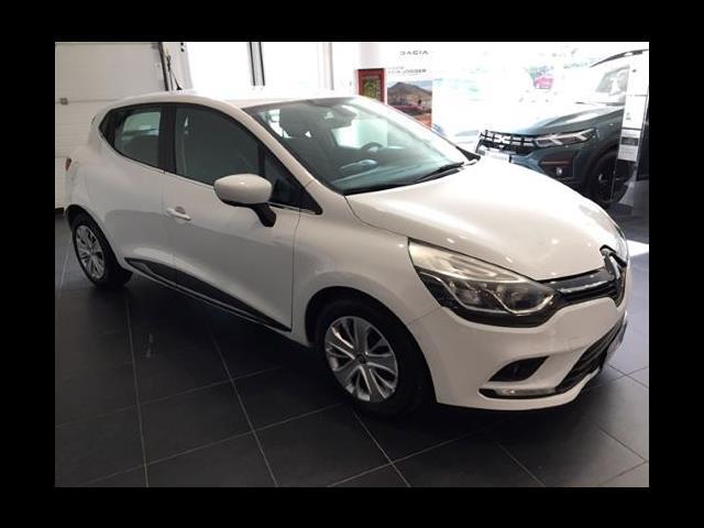 RENAULT Clio 00024026_VO38013404