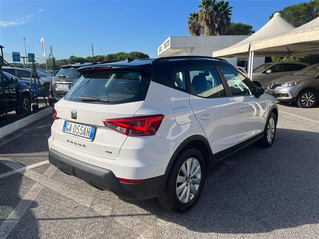 SEAT Arona 2017 02639910_VO38043366