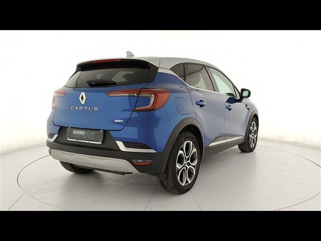 RENAULT Captur 00948411_VO38023732