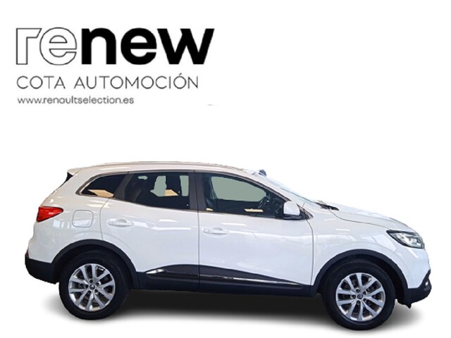 Outside Kadjar Diesel  Blanco Glaciar