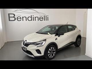 RENAULT Captur 05352037_VO38013172