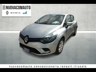 RENAULT Clio 01240478_VO38043211
