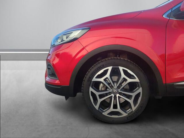 Outside Kadjar  Rojo Deseo