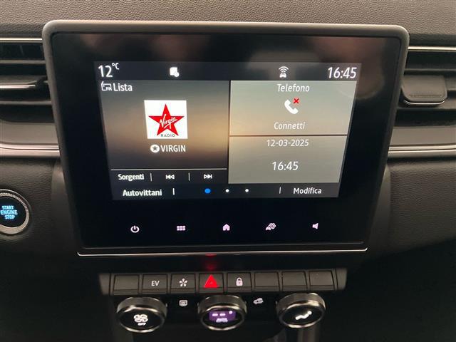 RENAULT Captur 00935796_VO38023207
