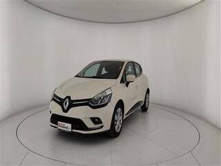 RENAULT Clio 02719830_VO38033952