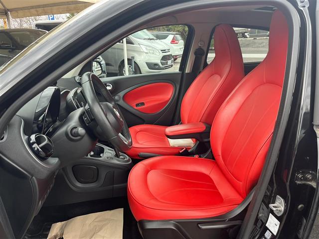 SMART Forfour 02640419_VO38043366
