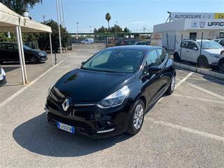 RENAULT Clio 02382764_VO38043366