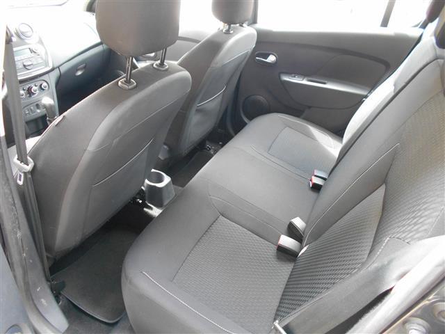 DACIA Sandero 01247358_VO38043211