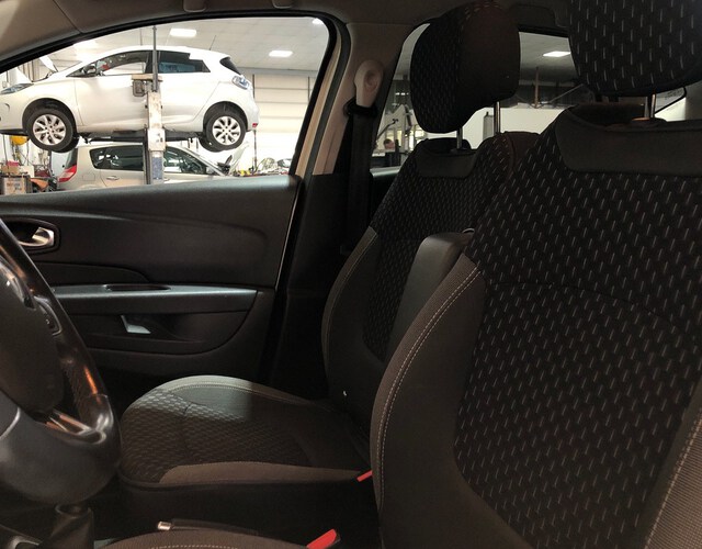 Inside Captur  Marfil Delhi