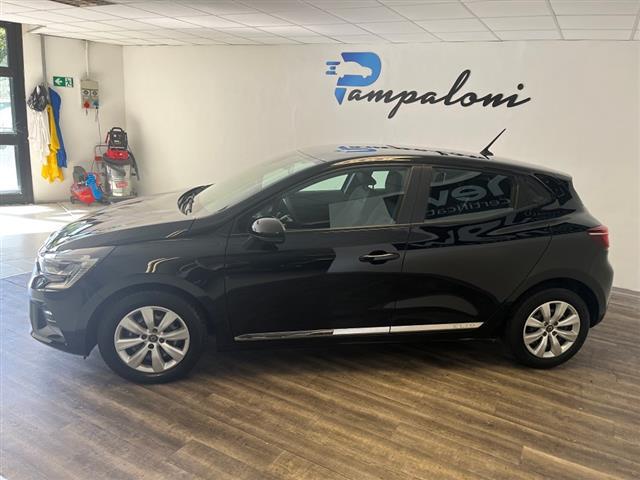 RENAULT Clio 03307059_VO38043894