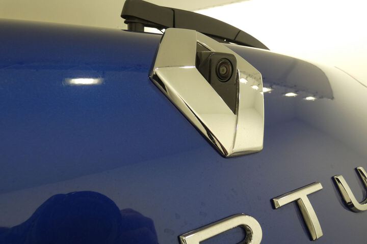 Inside Captur  Azul Rayo con techo 