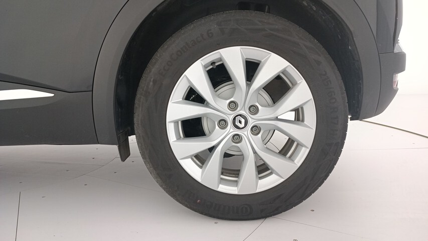 Outside Captur  NEGRO