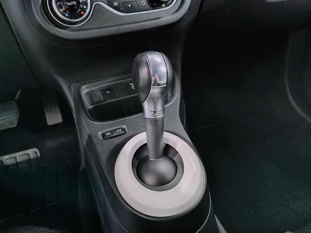 RENAULT Twingo Electric 00012971_VO38013022