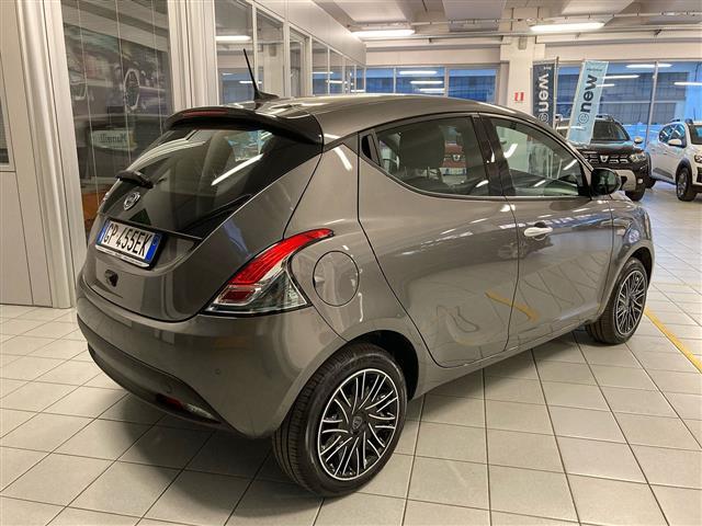 LANCIA Ypsilon III 2021 00014425_VO38013022