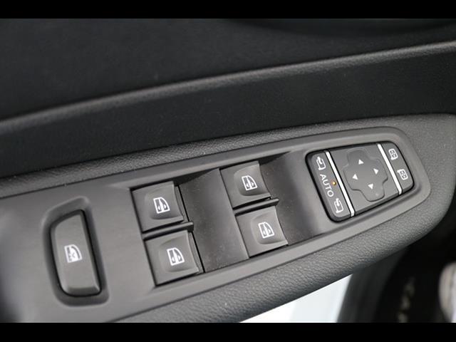 RENAULT Captur I 2017 00550264_VO38013066