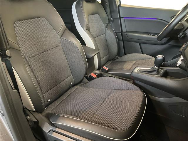 RENAULT Captur 00984949_VO38023207