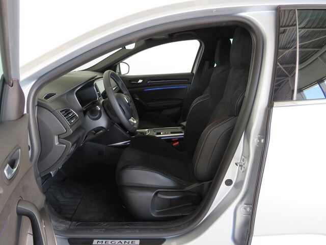 Inside  Megane  Gris Highland