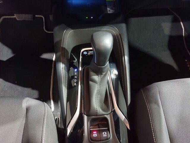 Inside Corolla Híbrido  Rojo Emoción
