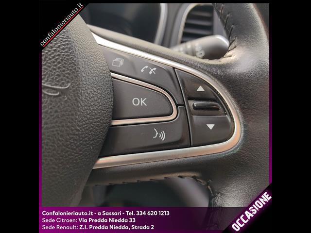 RENAULT Megane 00009393_VO38013165