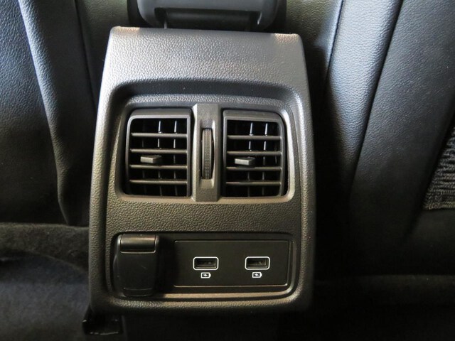 Inside Captur  Blanco Nacarado con 