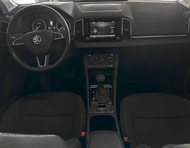 Inside Karoq  Gris acero