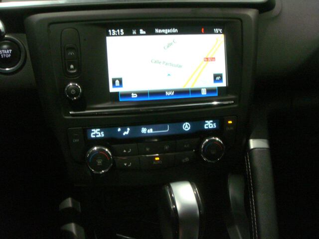 Inside Kadjar Diesel  Azul Cosmos