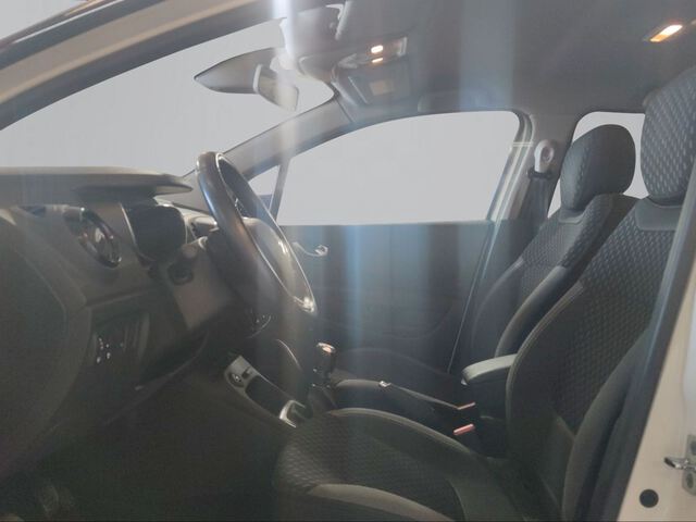 Inside Captur  Marfil Delhi/Techo N
