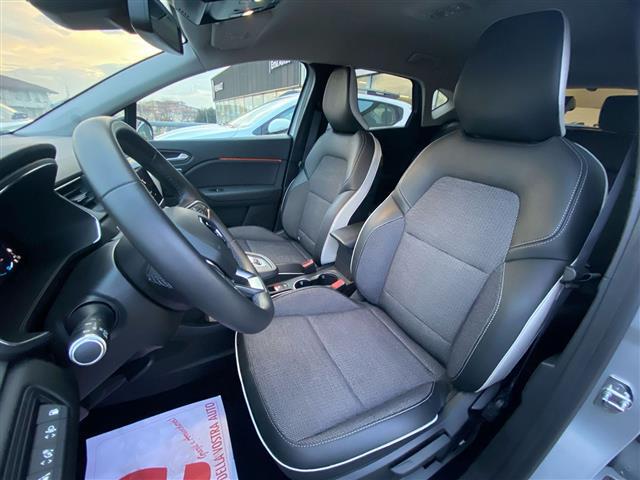 RENAULT Captur 01213302_VO38013129