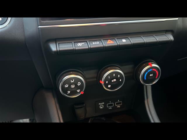 RENAULT Captur 03448860_VO38013139