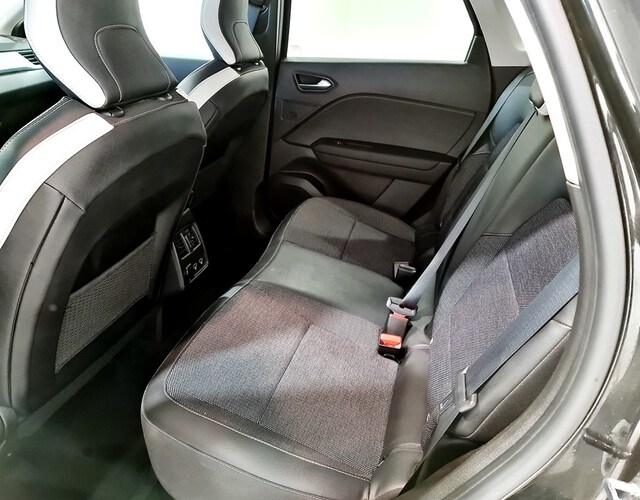 Inside Captur  Negro Brillante con 