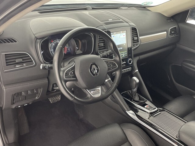 Inside Koleos Diesel  Gris Tornado