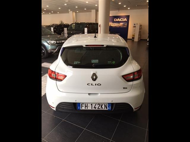 RENAULT Clio 00024026_VO38013404